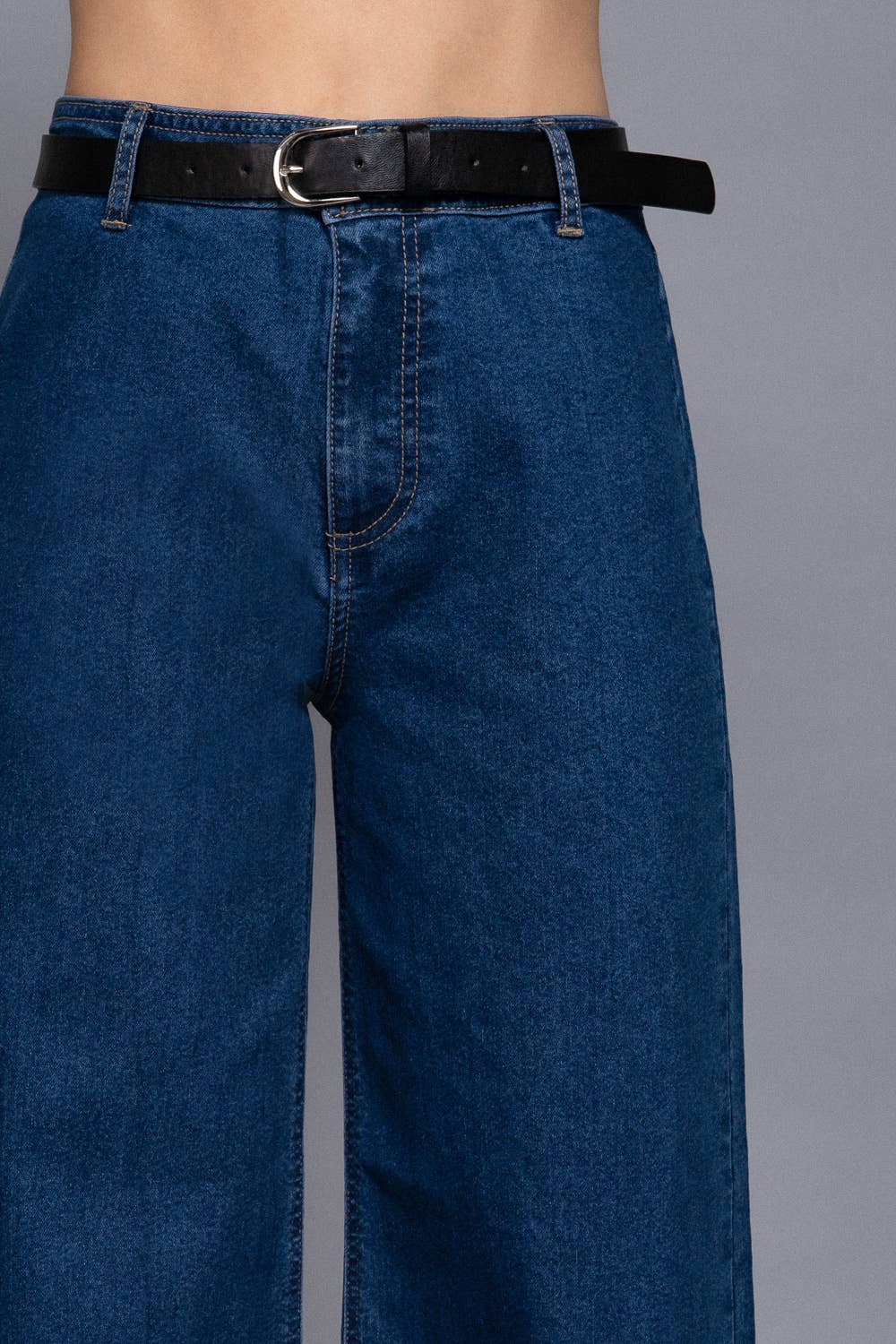 Belted Relaxed Leg Stretch Denim Pants